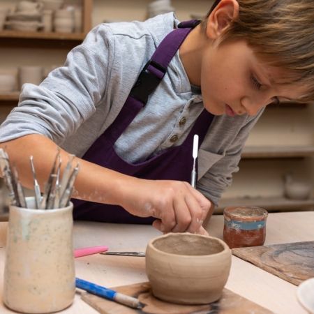 grembiuli bambini per attività artistiche a scuola